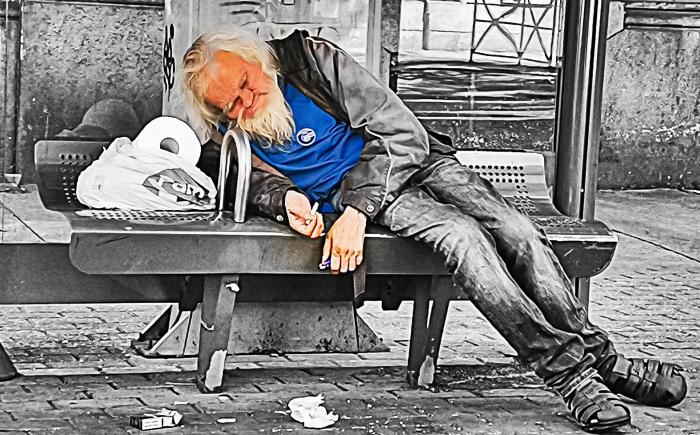 La nuova povertà, 2021