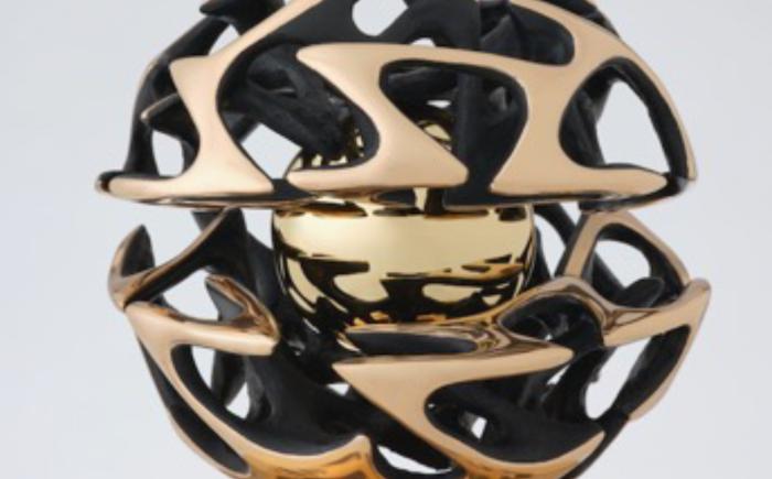 Sfera Nirvana, 2019, fusione in bronzo a cera persa, diametro 20 cm; € 19.500,00/VP (Dorotheum, Vienna)