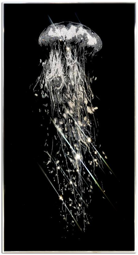 Not just urticant, 2019, 21600 swarovski crystals su plexiglas, 80 x 150 cm