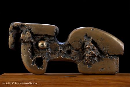 Figura orizzontale, 1980, fusione in bronzo a cera persa, 75 x 33 x 15 cm